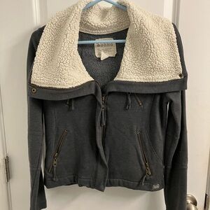 Billabong Gray Teddy Jacket with Cream Sherpa Collar